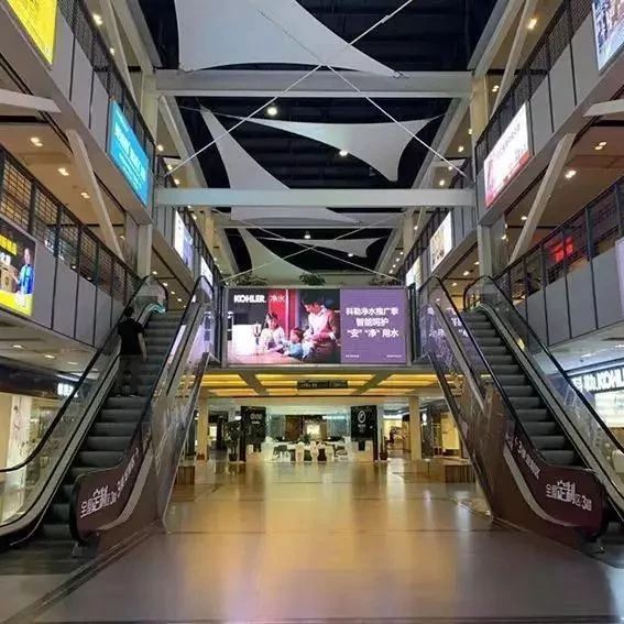 家居卖场里的怪象:充斥各种“无人店铺”