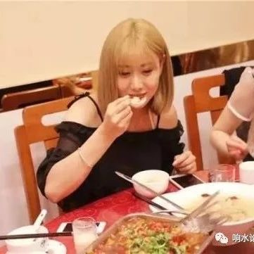 【情感求助】婚后五年与初恋重逢,我发现自己还是忘不了她