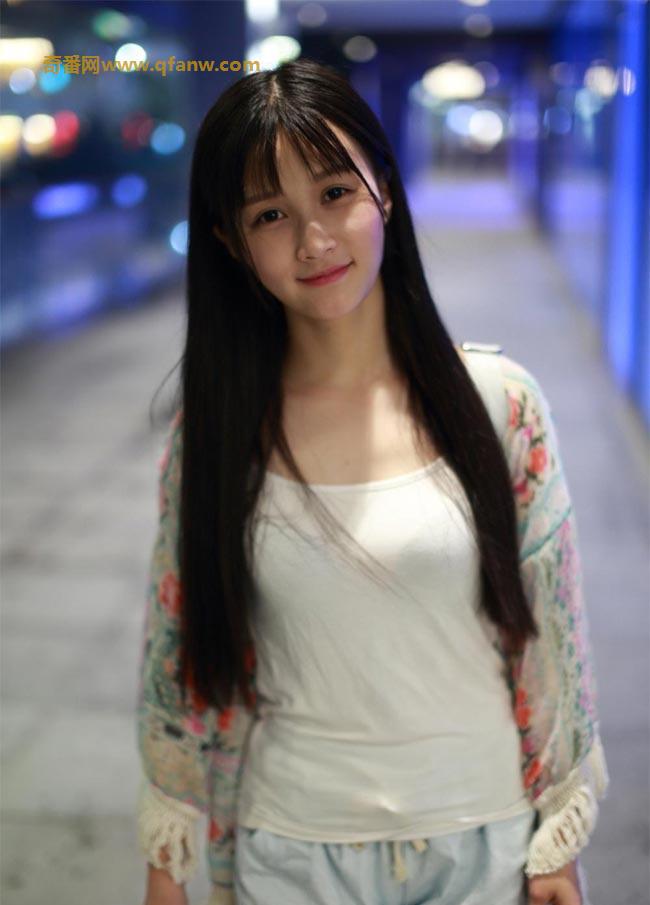 奇番美女李诺