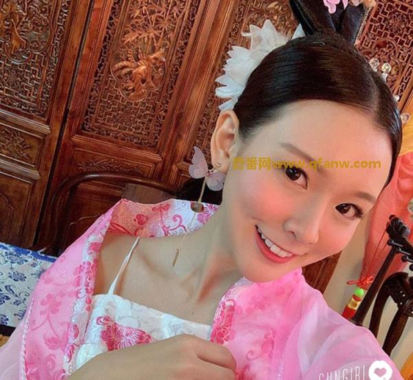 萌妹子@Lisa林莎个人资料介绍及其写真作品欣赏