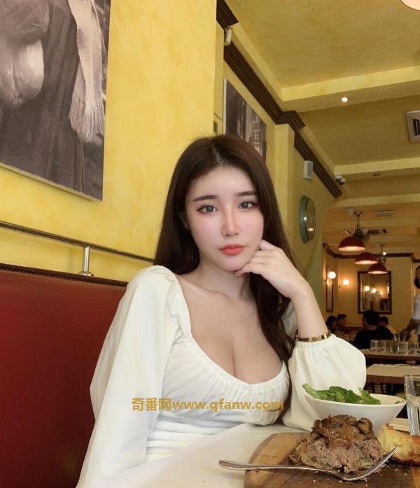 奇番马来西亚天菜美女@妃妃前凸后翘小蛮腰写真照