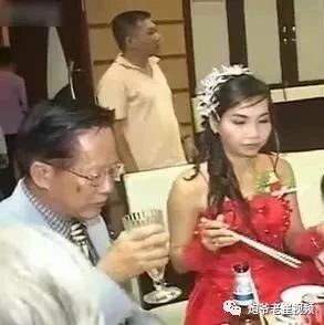 情感实述:爸爸去世,妈妈不改嫁,5年换20个男友