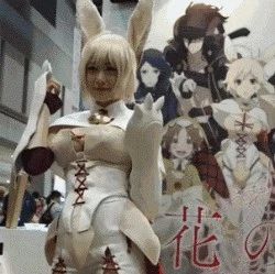搞笑动图:朋友圈的我媳妇VS家里的我媳妇?