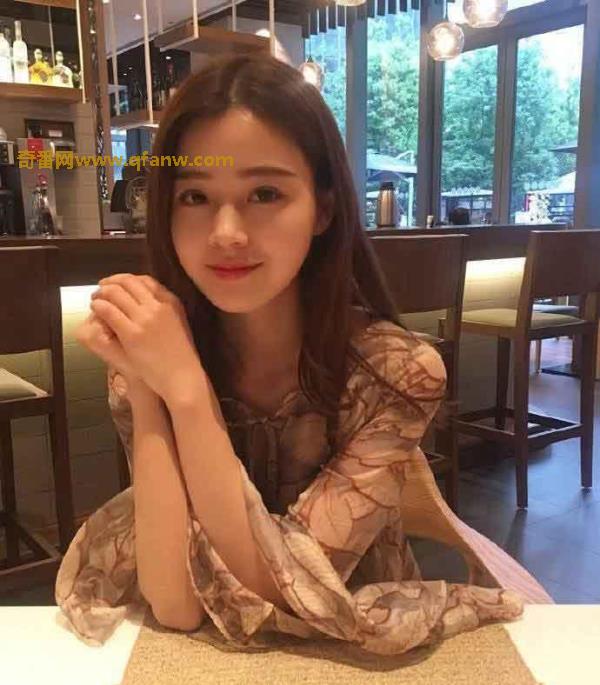 这高颜值美女是在撩我吗？