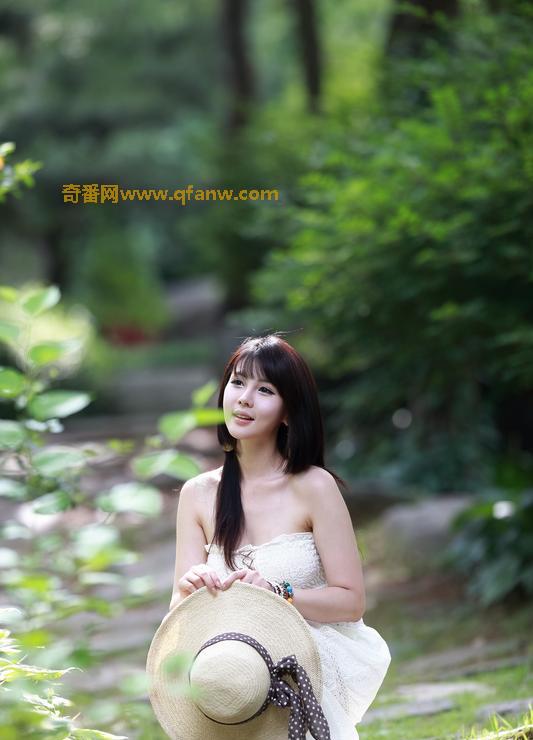 韩国极品车模 -李智友- 模特界劳斯莱斯，写真+展厅图片合辑